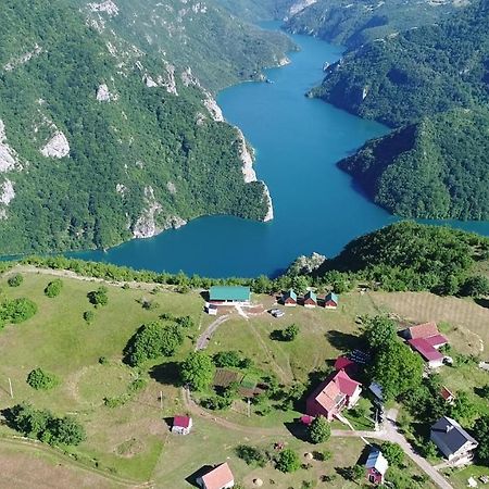Rural Resort Tron Плужине Экстерьер фото