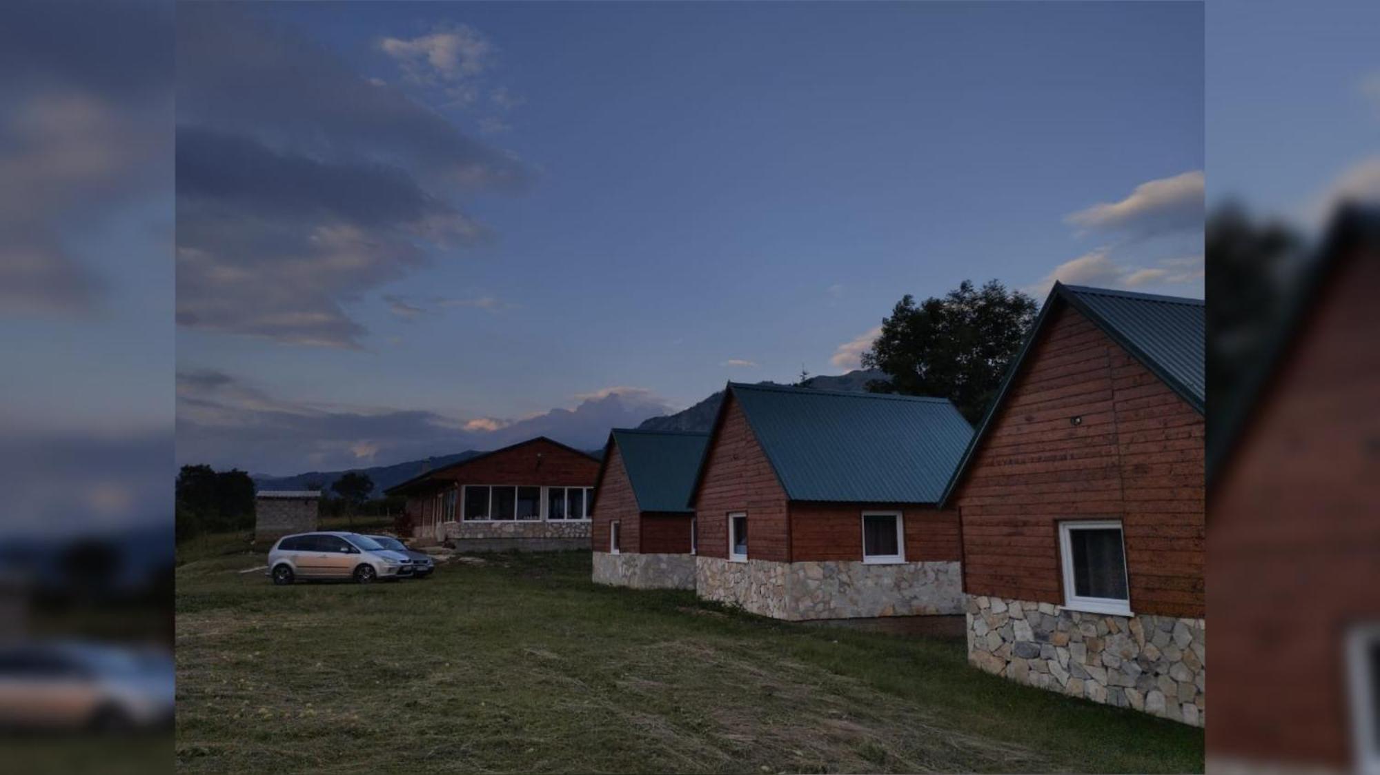 Rural Resort Tron Плужине Экстерьер фото